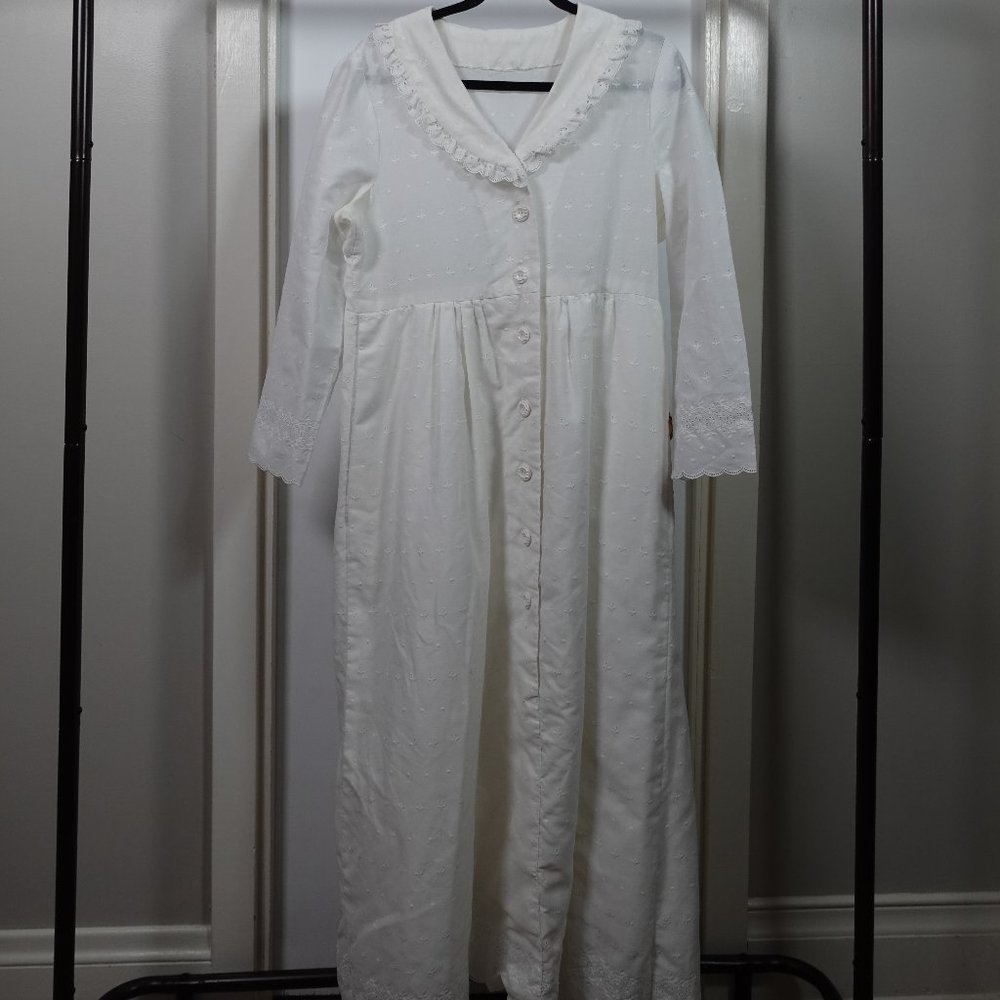 Vintage White Eyelet Midi Dress with Ruffle Collar